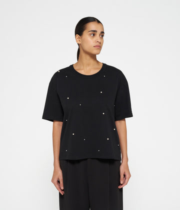 tee pearls | black