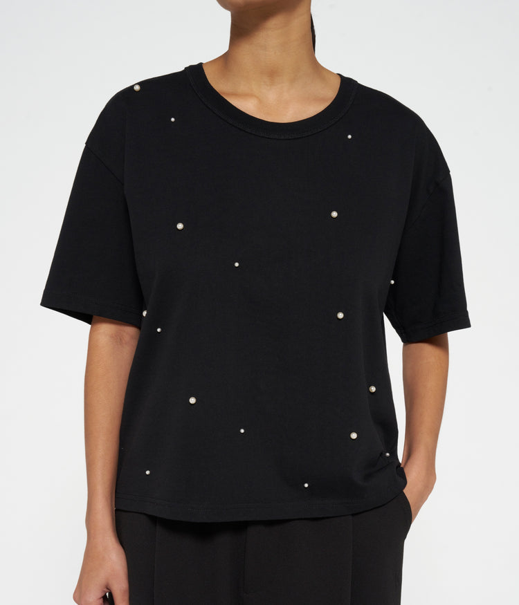 tee pearls | black