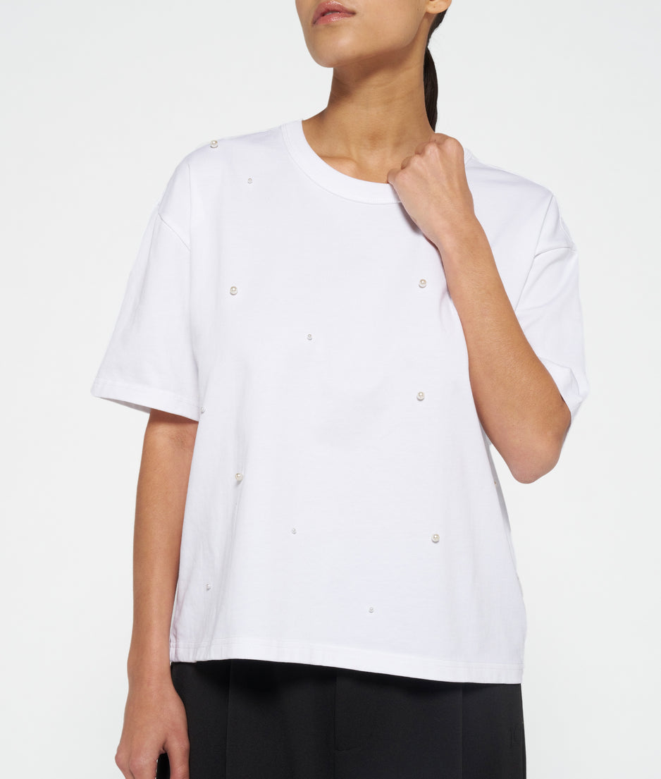 tee pearls | white