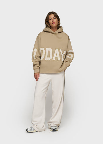 statement logo hoodie | earth