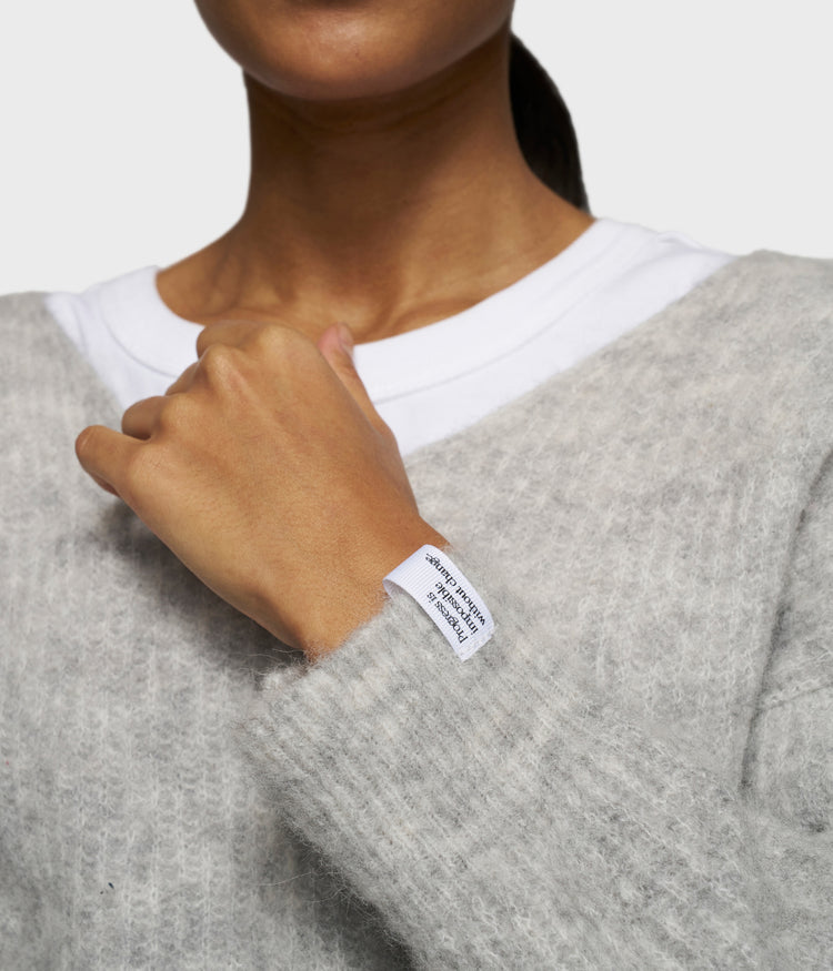 soft v-neck sweater knit | light grey melee