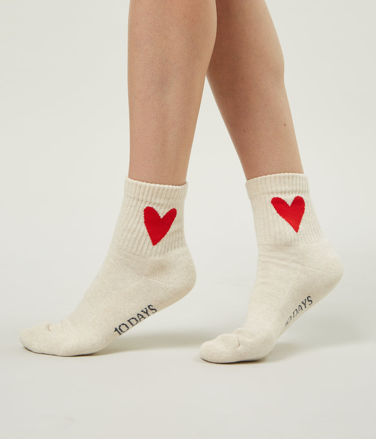 socks heart | soft white melee
