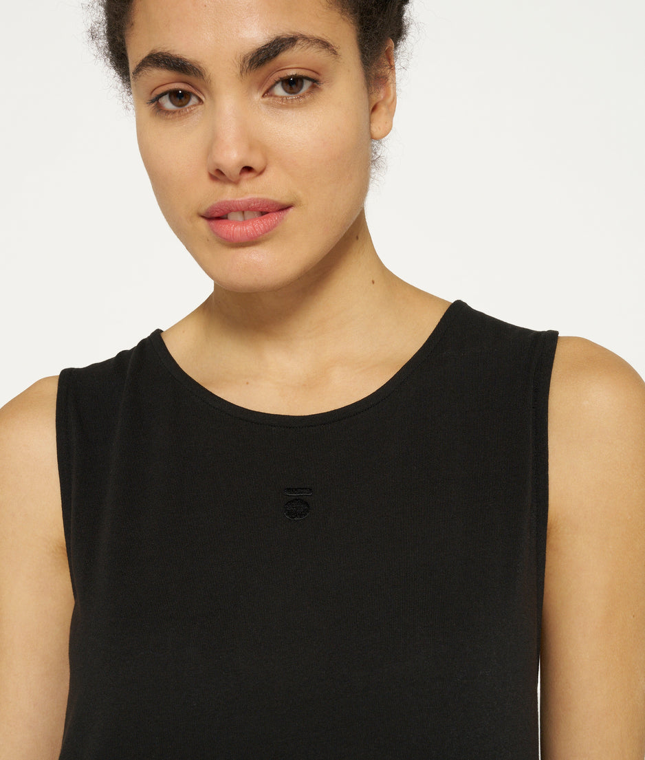 soft cinch back dress | black