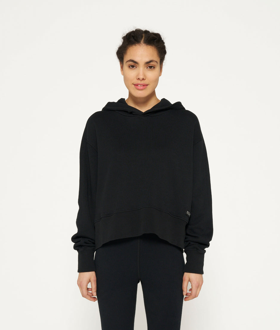 cropped hoodie | black