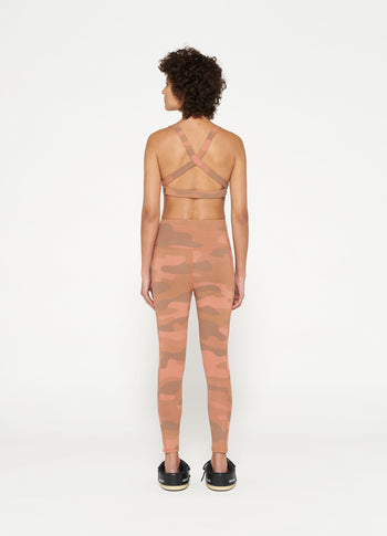 sporty bra camo | saddle brown