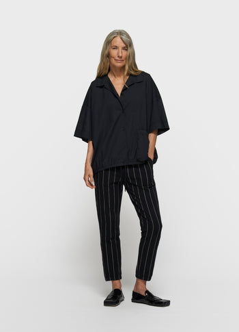 cropped jogger pinstripe | black