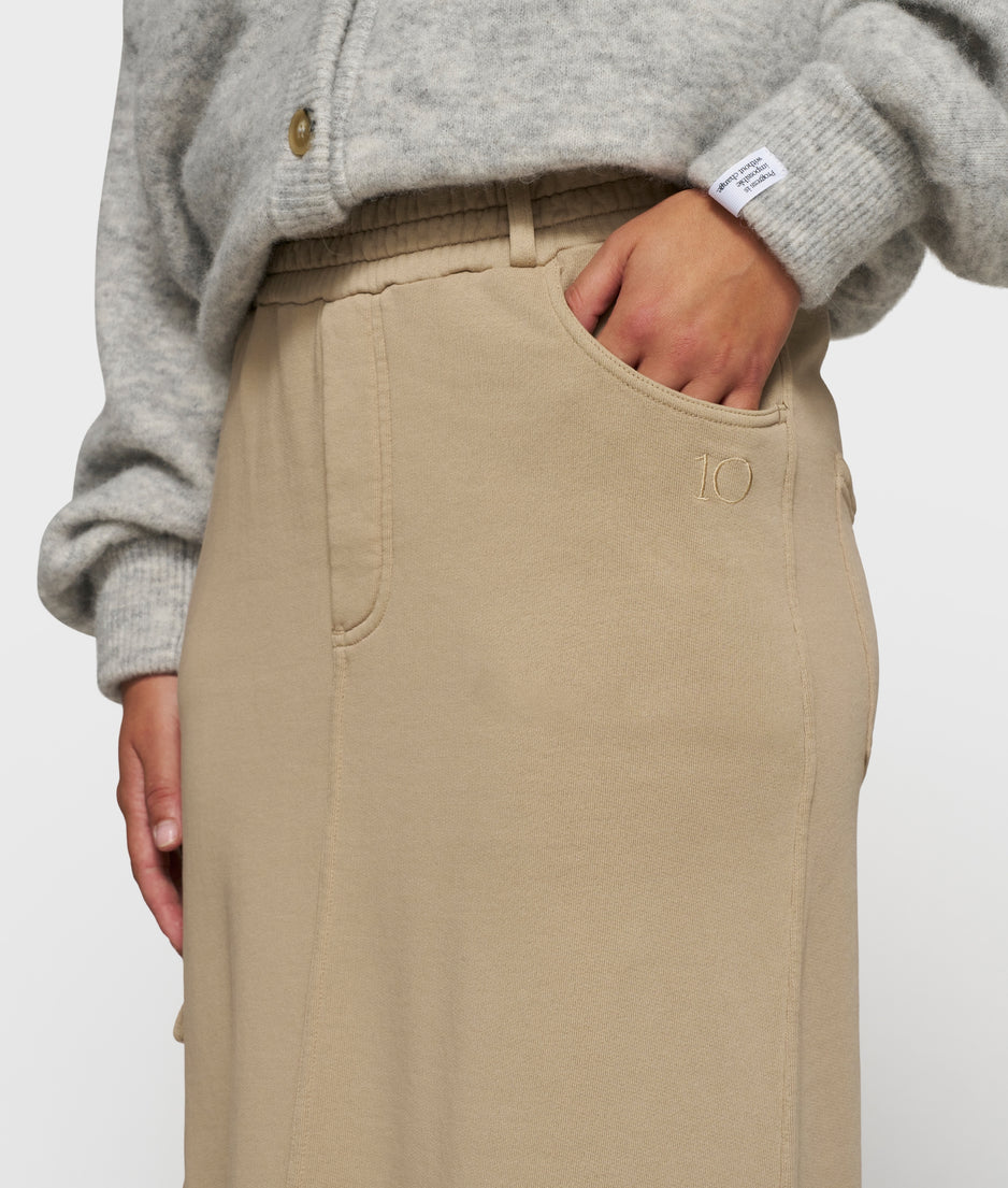 straight skirt pockets | earth
