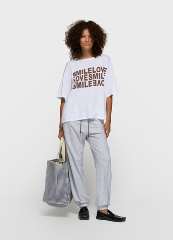 smile love tee | white