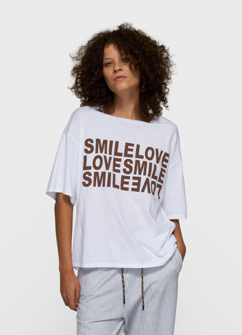 smile love tee | white