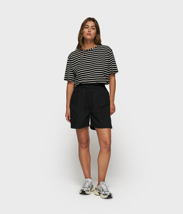 THE PROUD BERMUDA | black