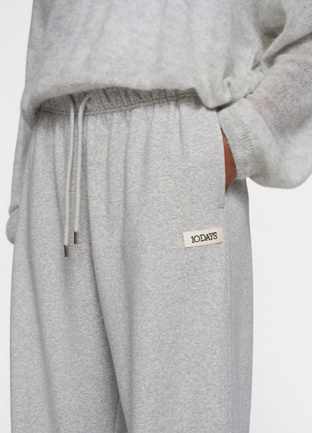 THE KNIT SWEATER | light grey melee