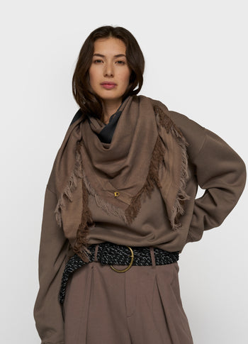 scarf love on top | moonrock
