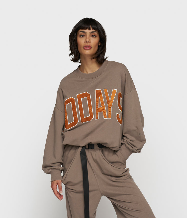 baseball sweater 10DAYS | moonrock