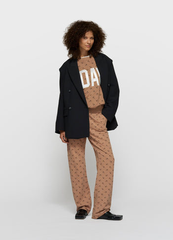 sweater monogram 10DAYS | fudge