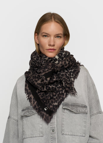 wool scarf leopard | soft white melee