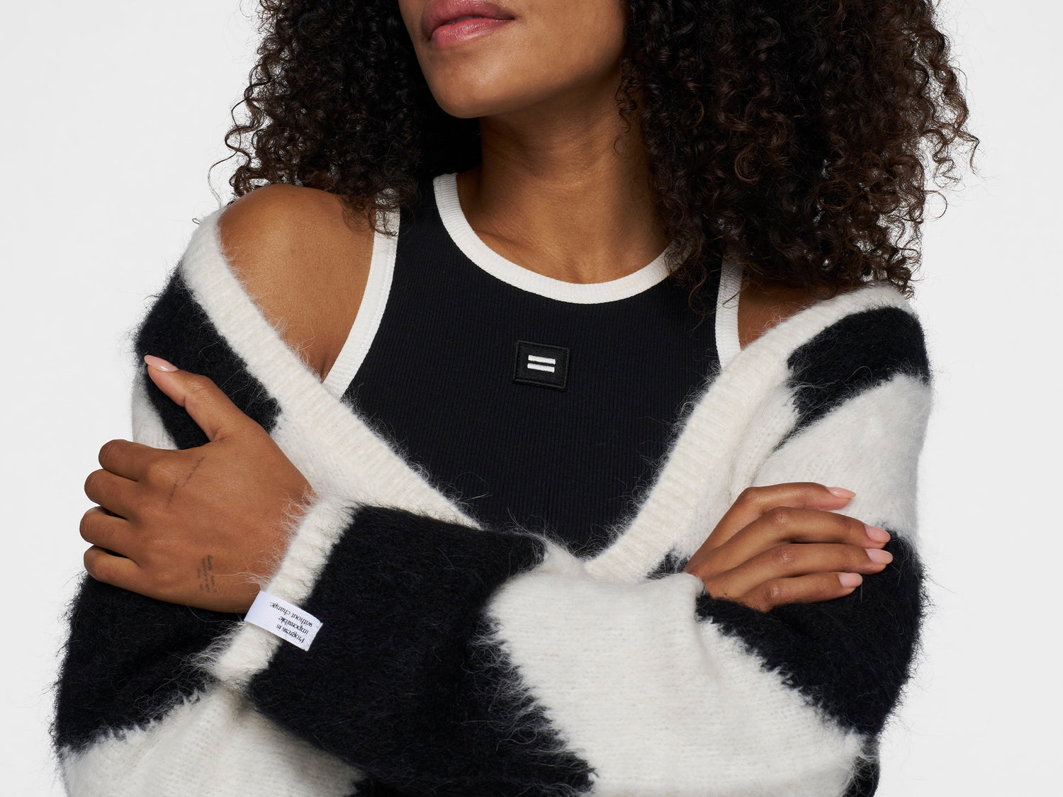 soft v-neck sweater stripe | ecru/black