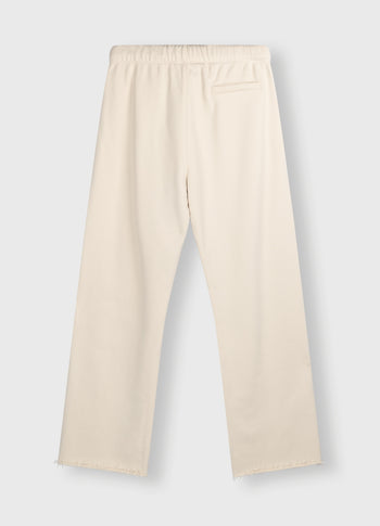 beach jogger | light safari