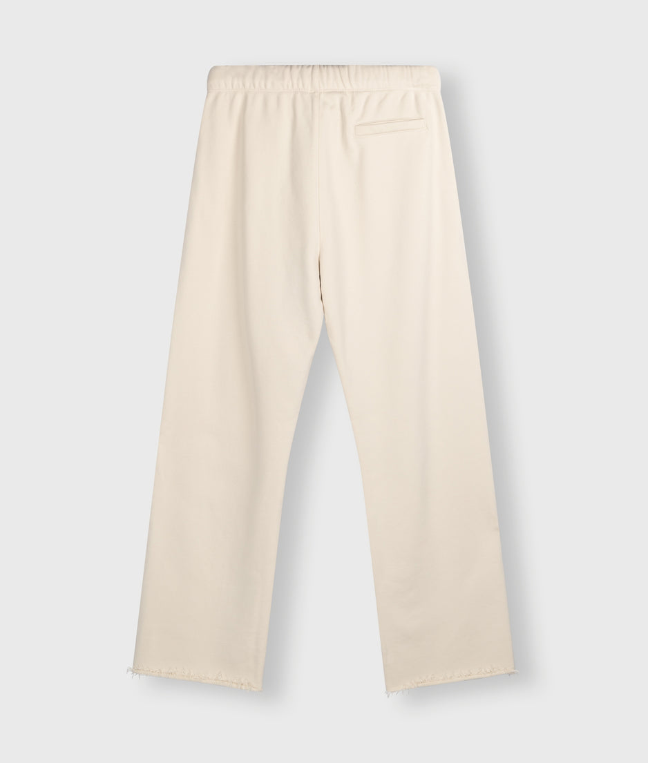 beach jogger | light safari