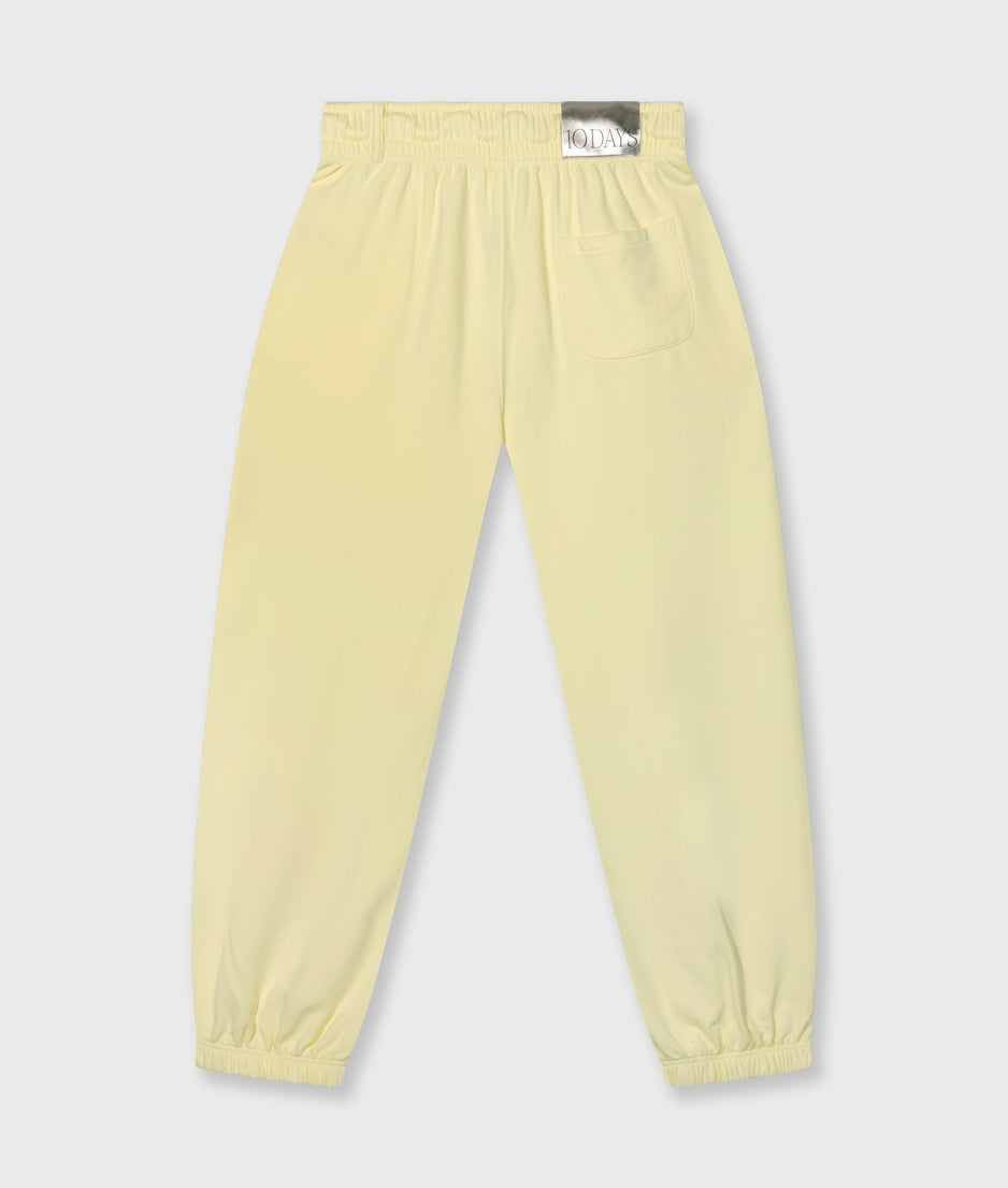 bar jogger logo | pastel yellow