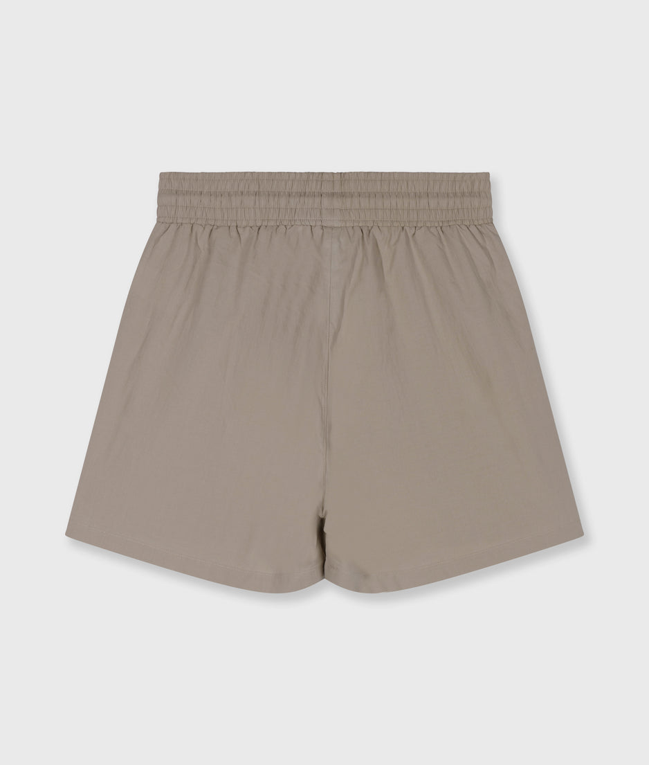 crinkle utility shorts | fog