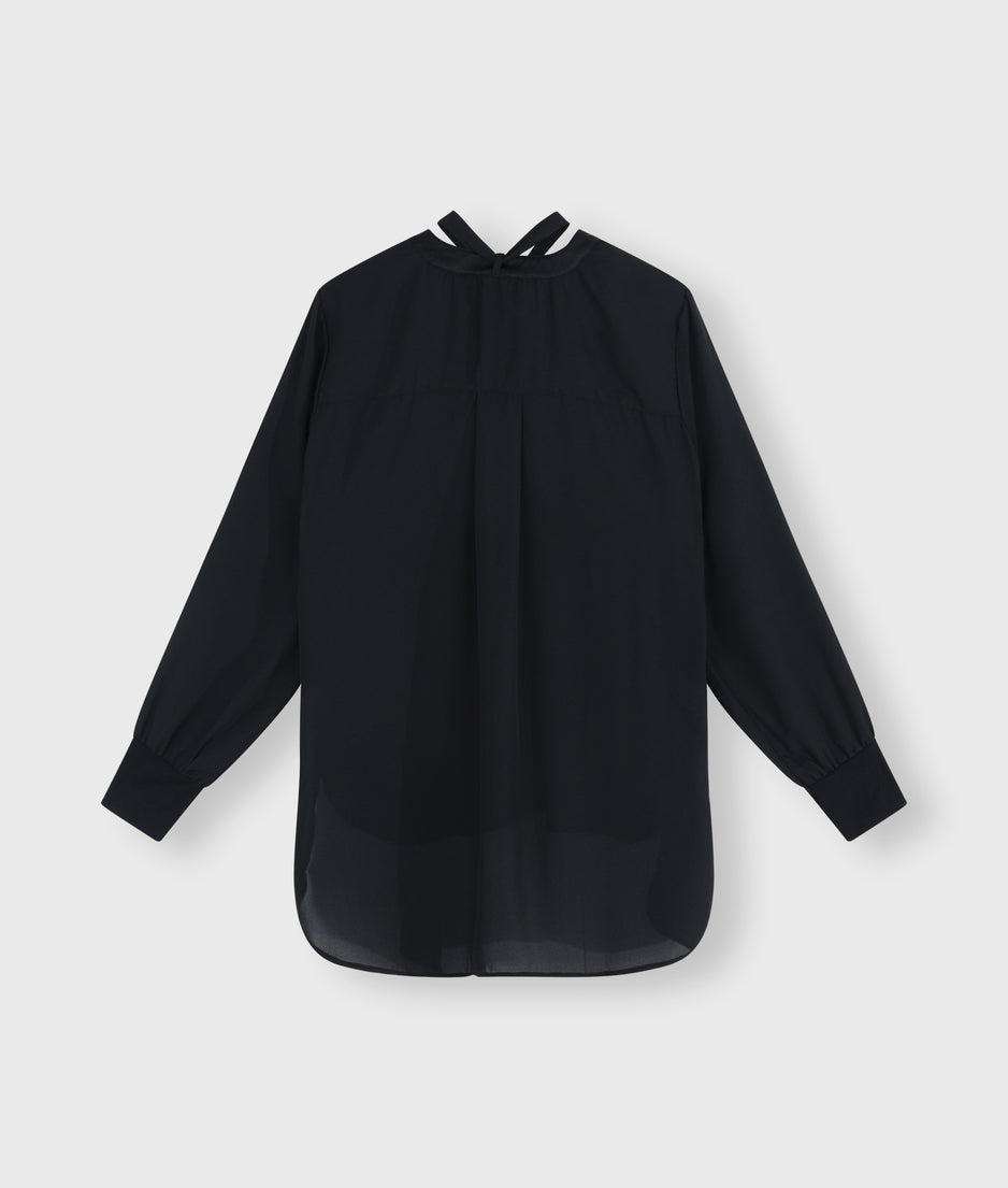 flowy blouse | black