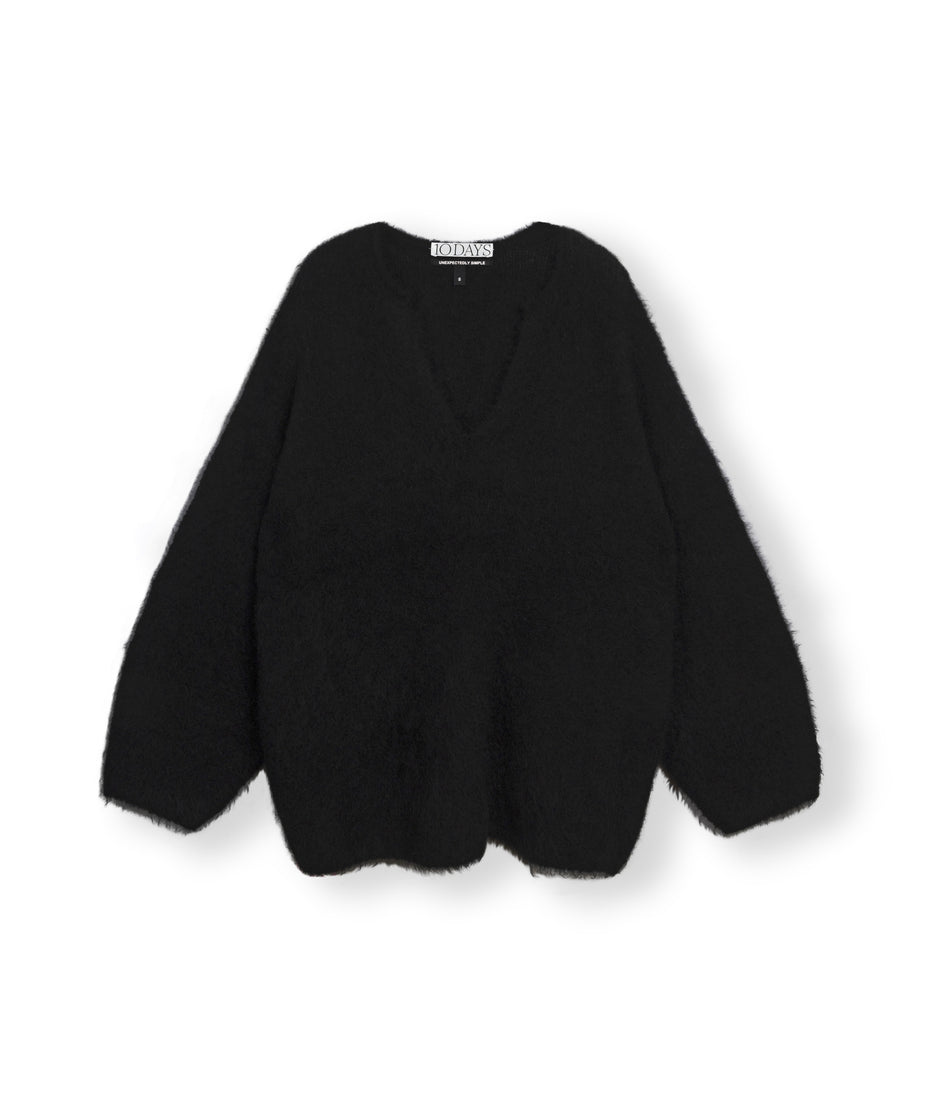 soft oversized sweater | black
