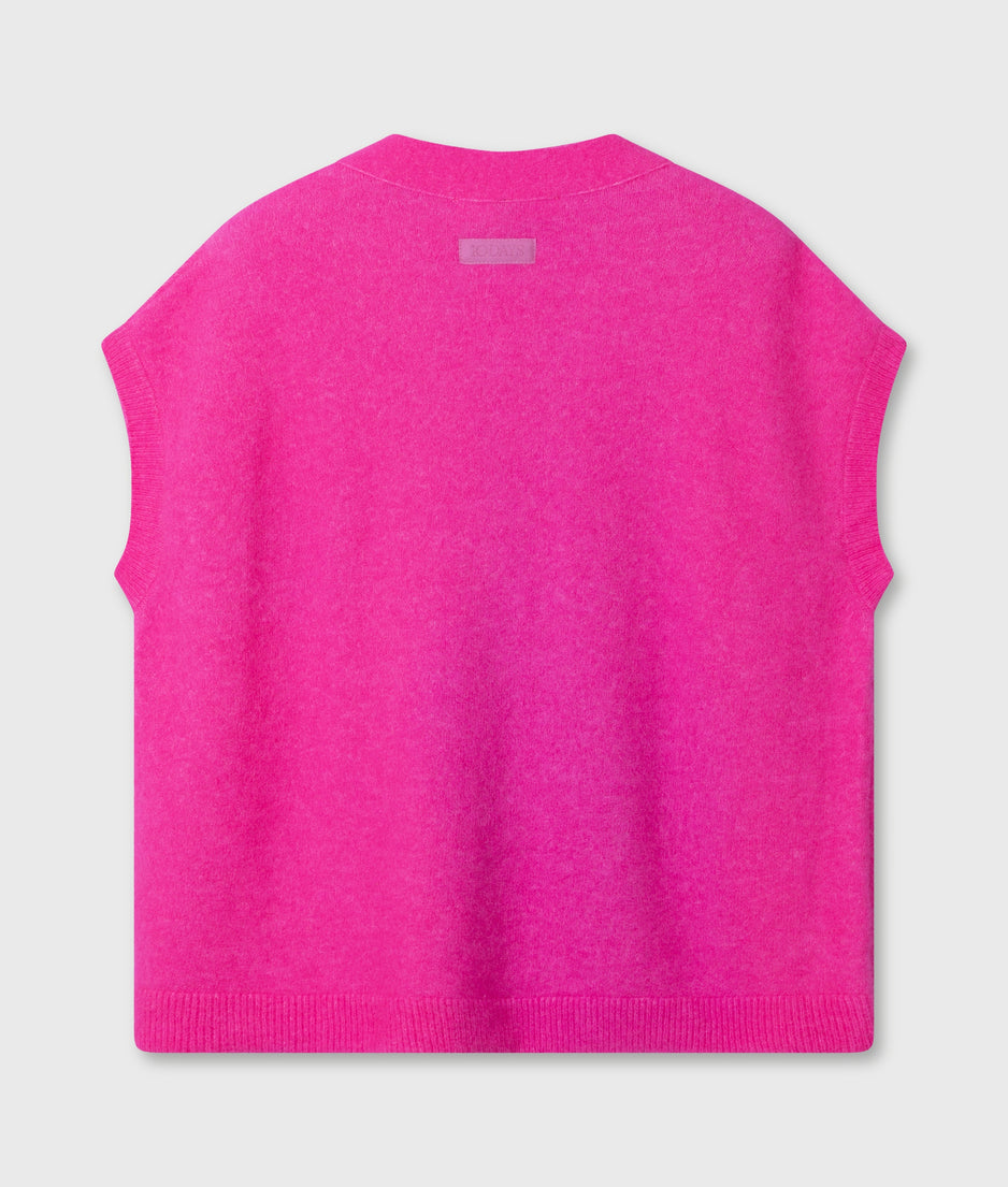 knit gilet | neon pink