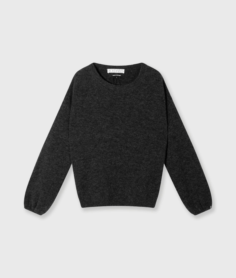 soft round neck sweater knit | antra melee