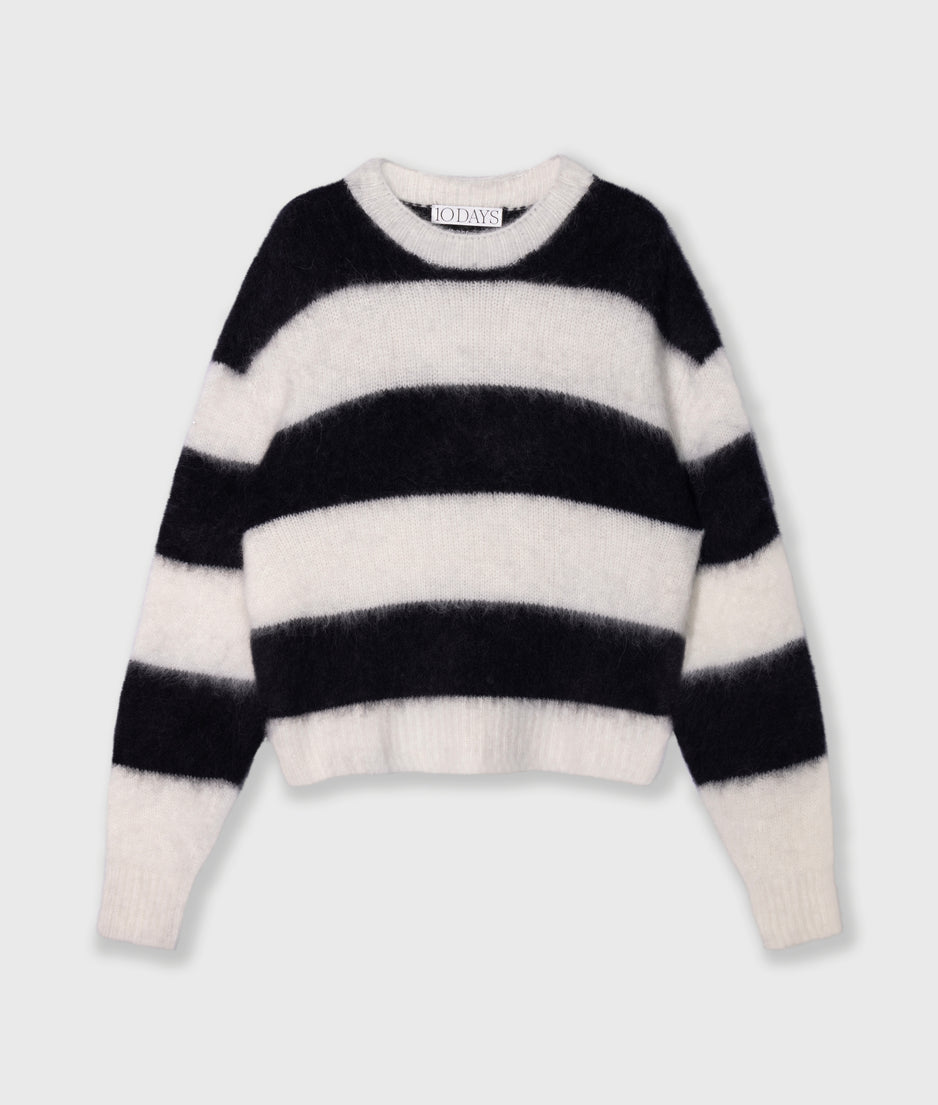cropped hairy knit sweater stripes | ecru/black