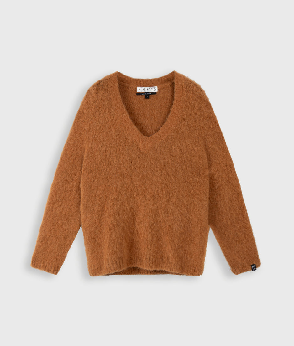 v-neck knit sweater | suede