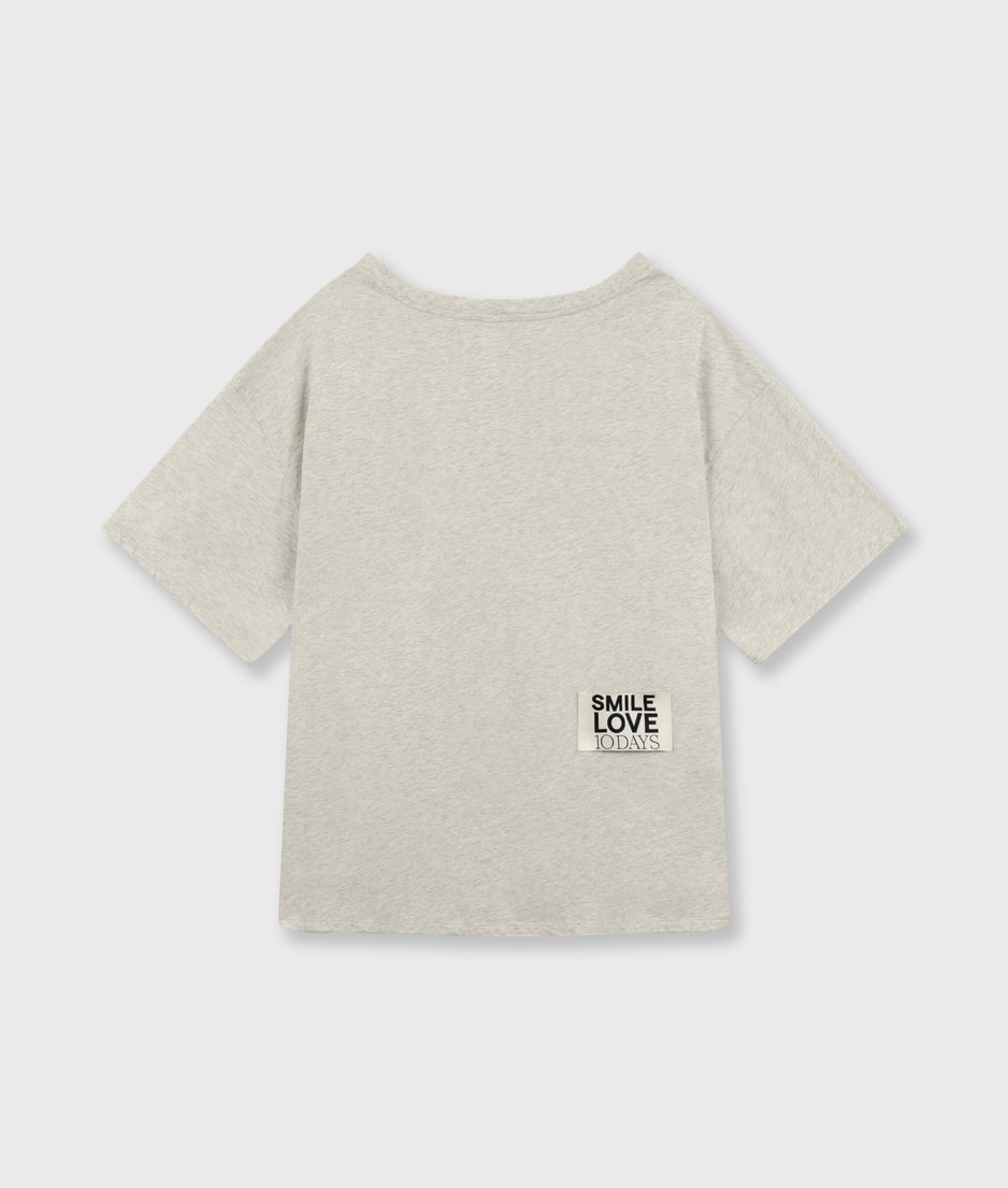 tee smile love | soft white melee
