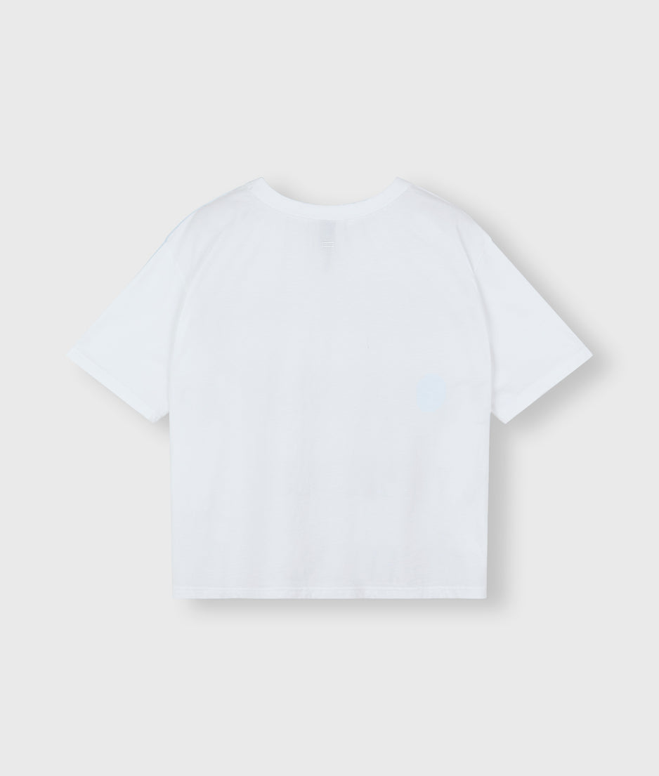 tee tagline | white