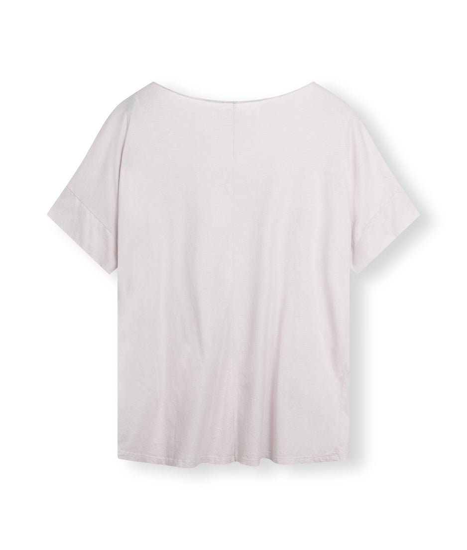 statement tee | pale lilac