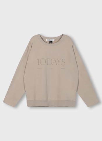 sweater logo | rope