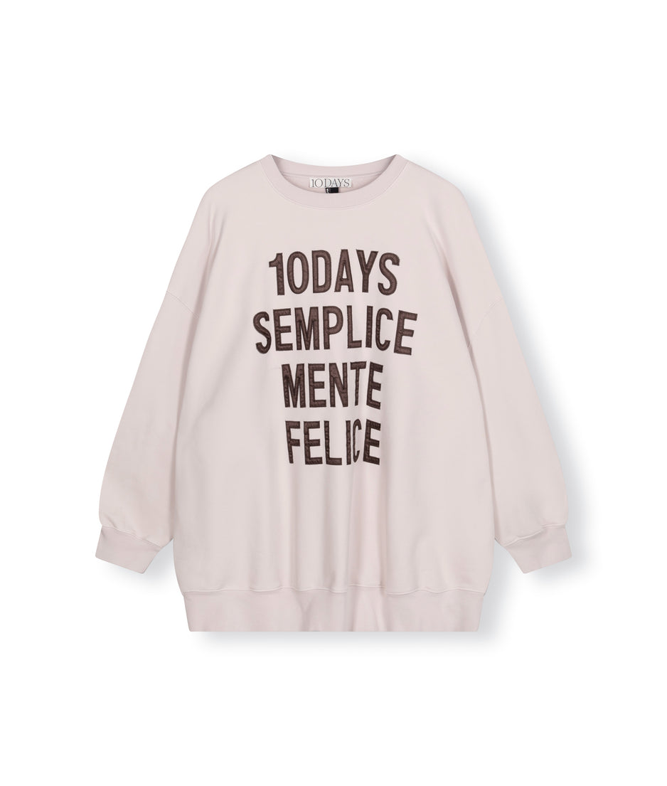 oversized statement sweater | pale lilac