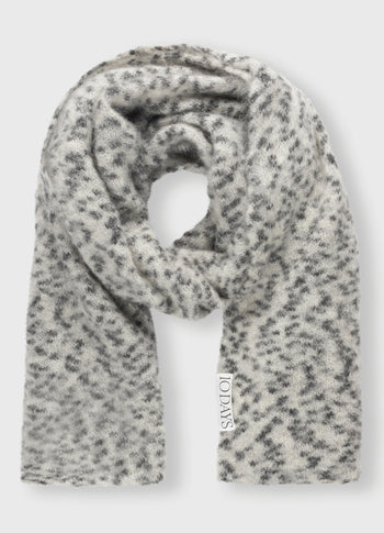knitted scarf leopard | warm white