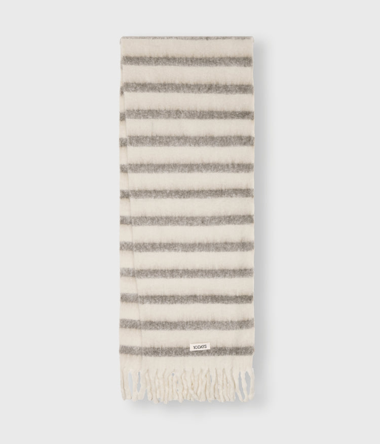 thick brushed scarf | ecru/moonrock