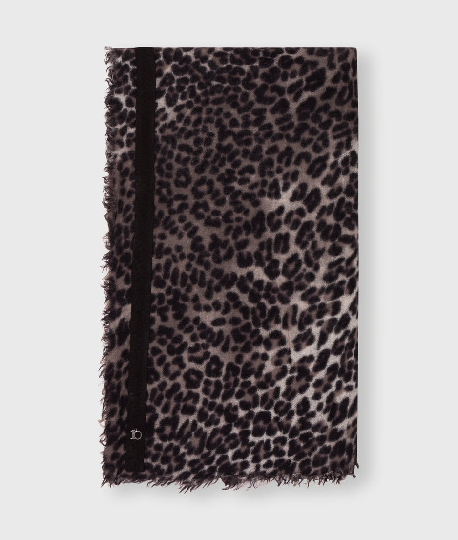 wool scarf leopard | soft white melee
