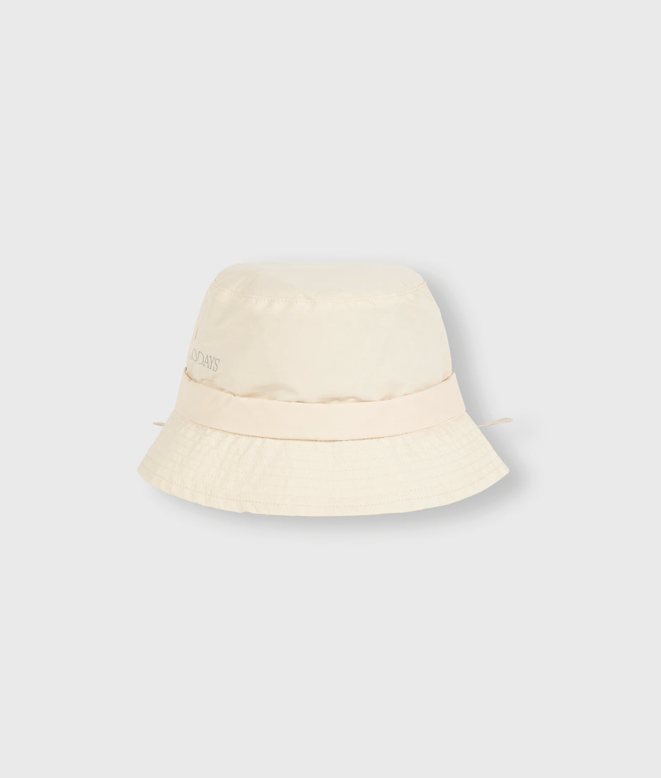 bucket hat | vanilla cream