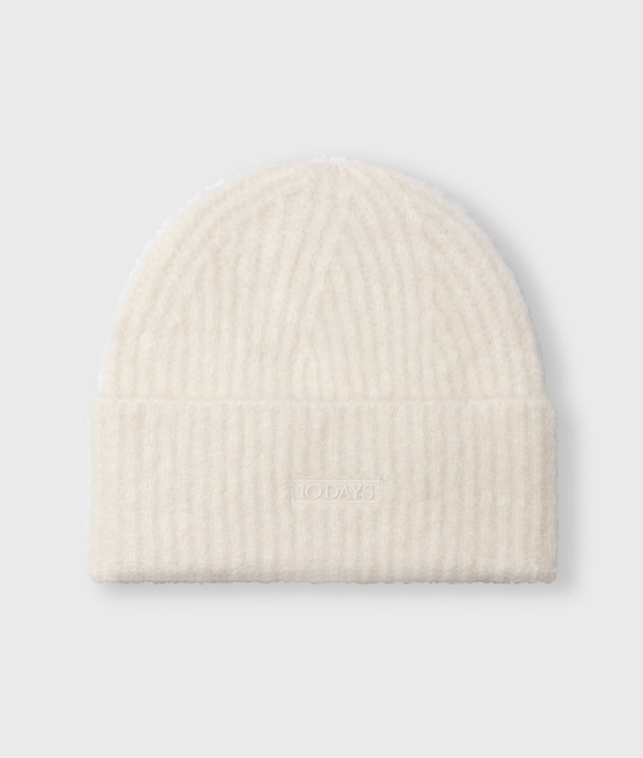 hairy knit beanie | ecru
