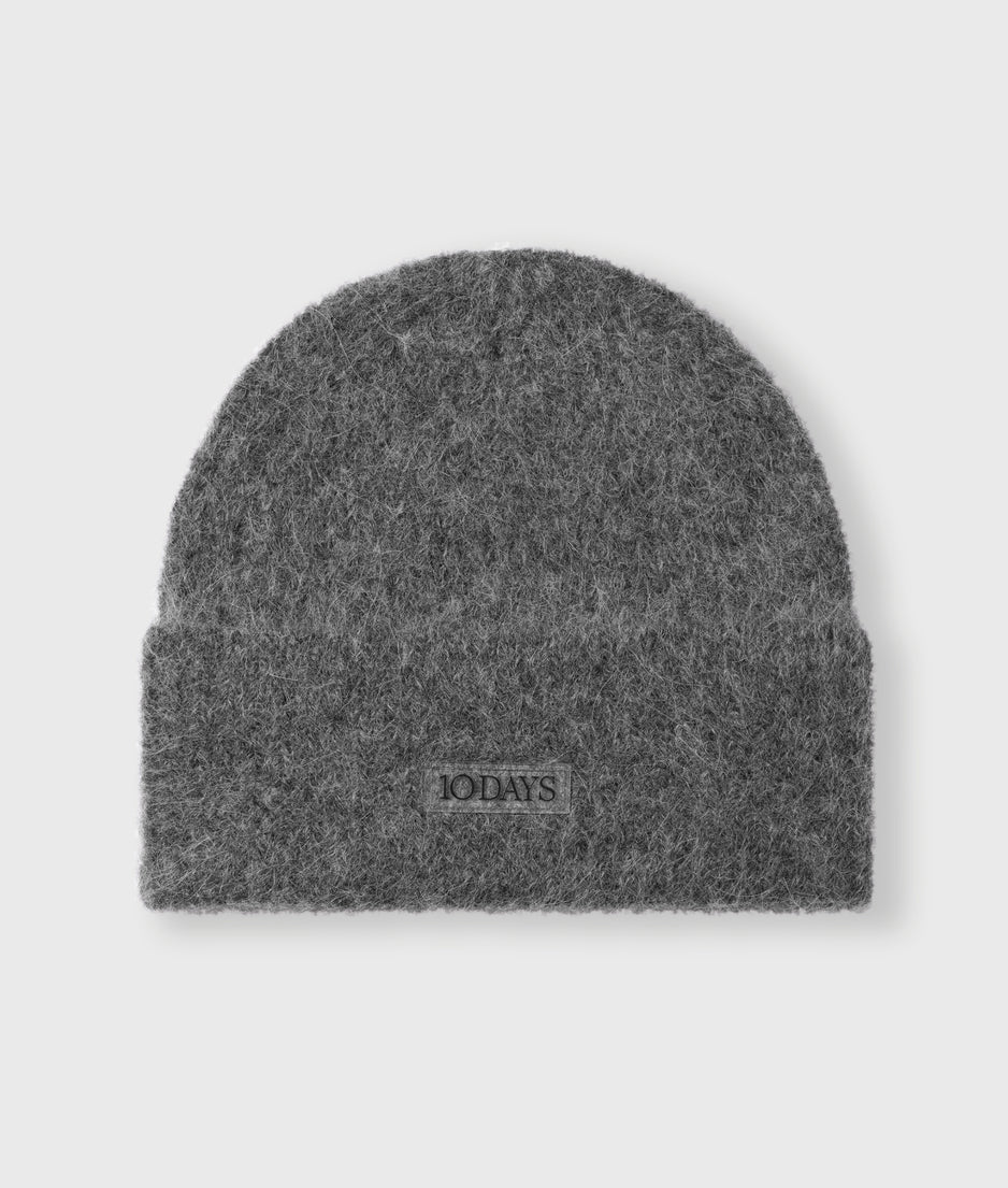 hairy knit beanie | antra melee