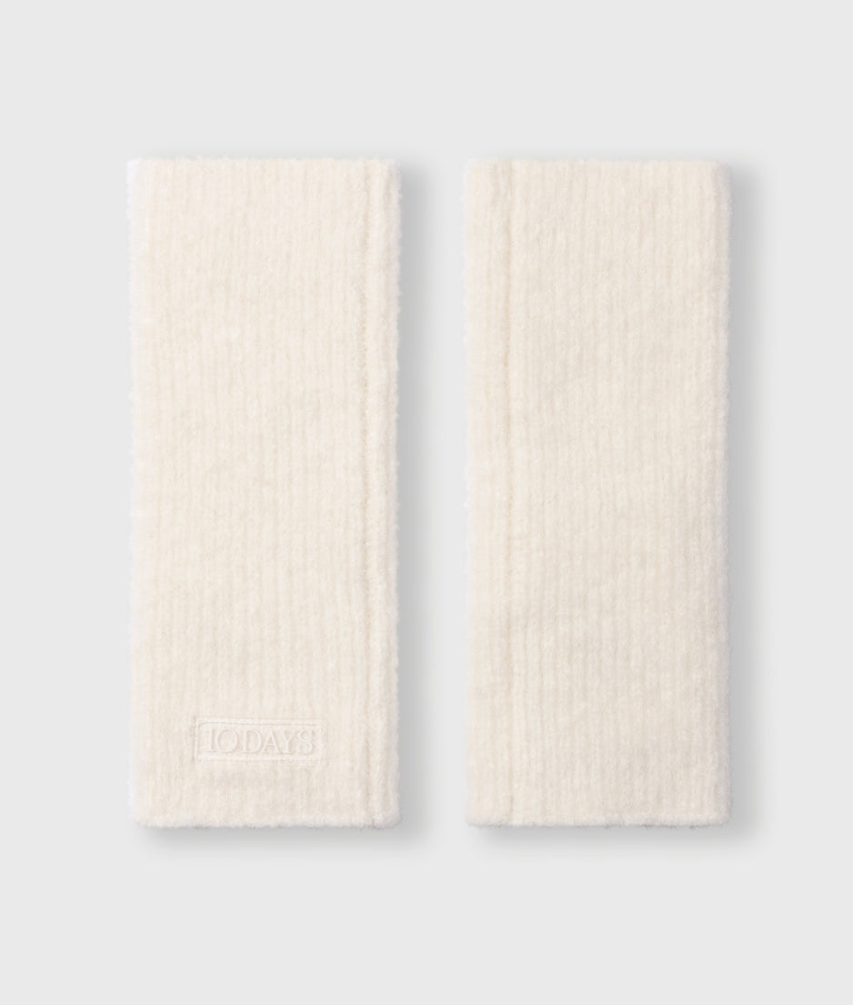 hairy knit gloves | ecru