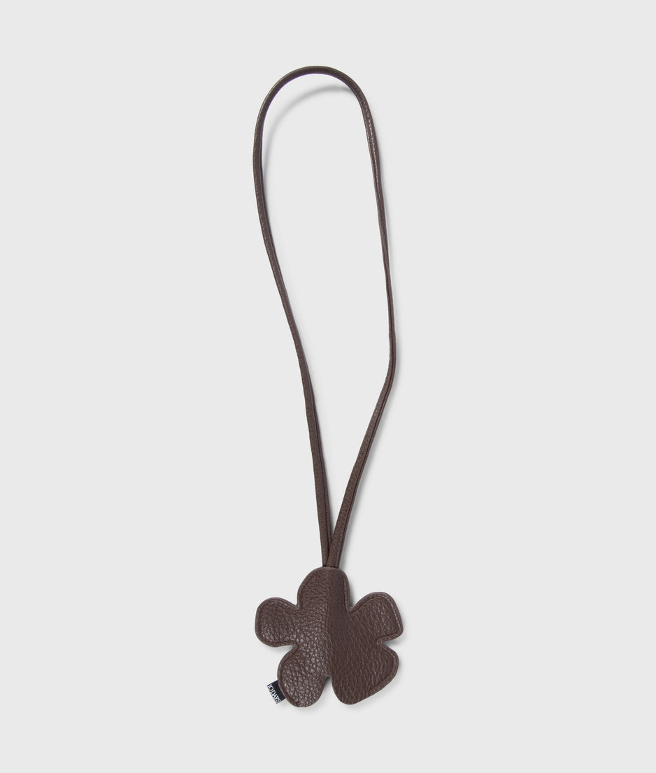 keycord flower | chocolate
