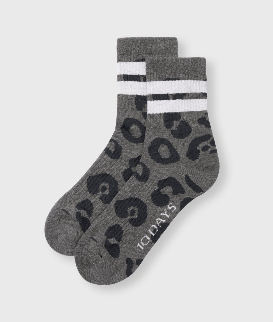 socks leopard | antra melee