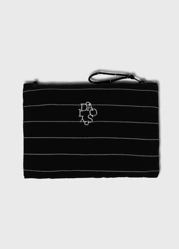 first class clutch medium | black