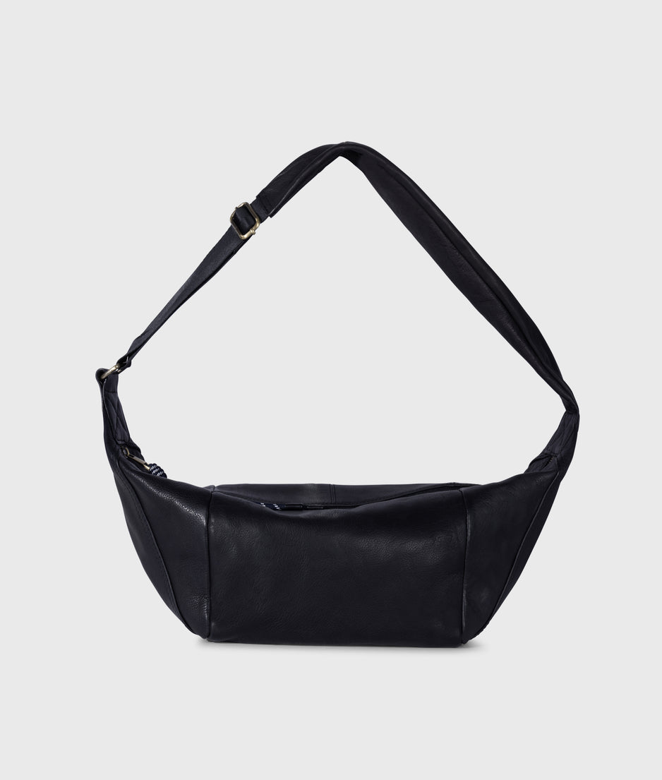 Banana Bag aus Leder | black