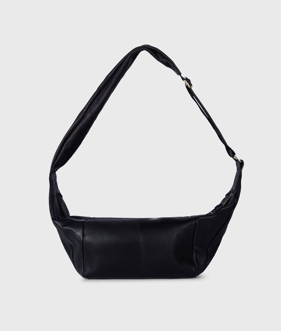 Banana Bag aus Leder | black