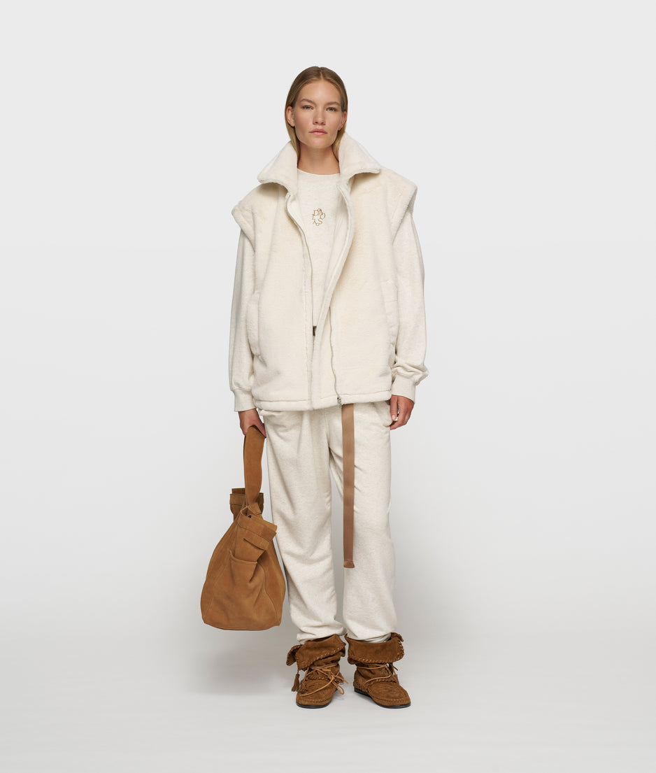 statement lammy gilet | cleansing kit