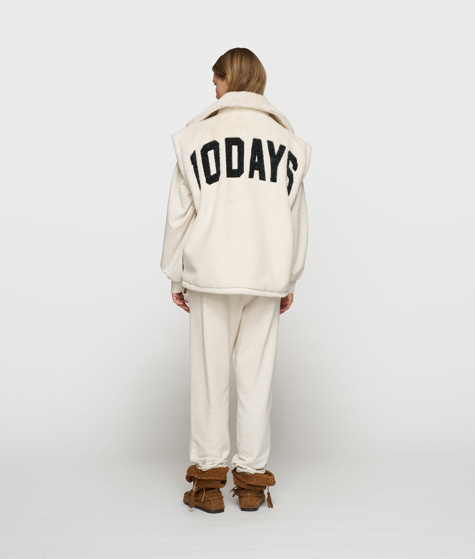 statement lammy gilet | cleansing kit