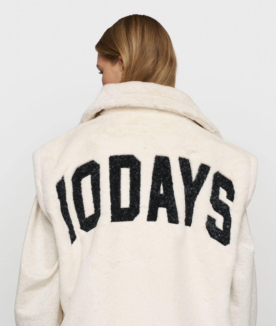 statement lammy gilet | cleansing kit